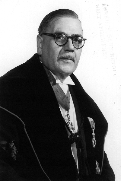 PicardE001.jpg
